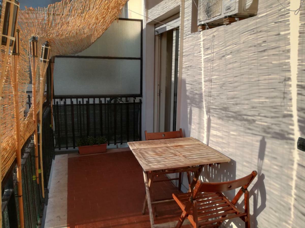 Apartment Nadia เนเปิลส์ ภายนอก รูปภาพ